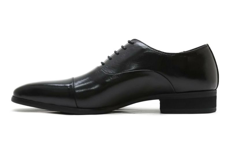 ♡新品♡ クラークス ドレスシューズ Uチップ 外羽根 ブラック