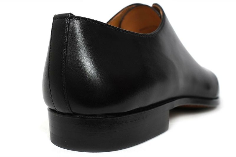 マグナーニ / MAGNANNI 斜め切り替えストレートチップ スペイン