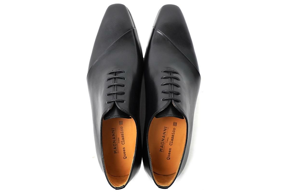 マグナーニ / MAGNANNI 斜め切り替えストレートチップ スペイン製 