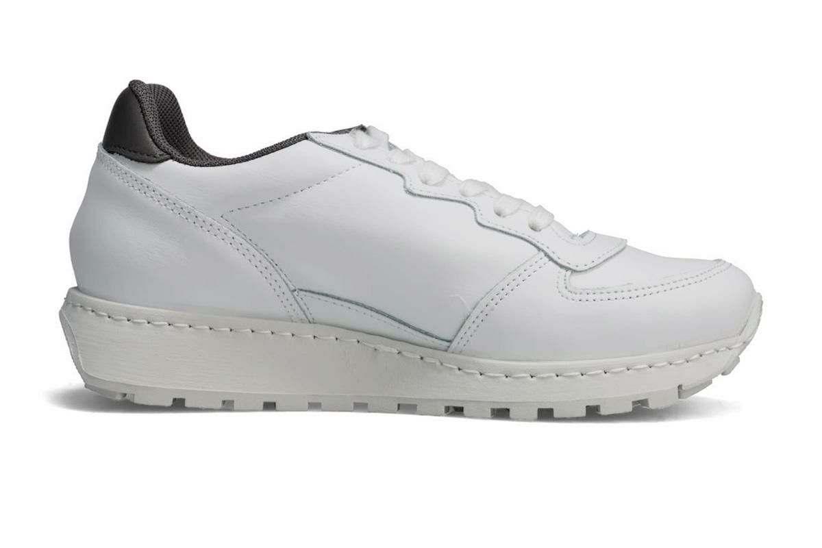 ツースター レディース レザースニーカー ホワイト　ブラック イタリア製 2STAR 2s207w