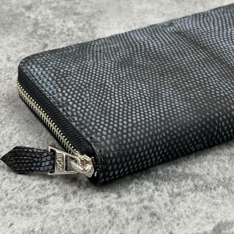未使用✨feragamo コインパース 現行品 レザー ブラック ニューロゴ ルイヴィトングラフィット ジッピーコインパース 旧金具 14137
