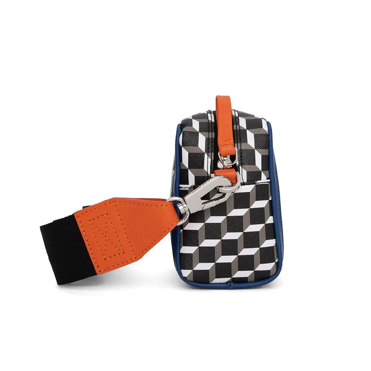 ピエール アルディ カメラバッグマックス ブラック/ホワイト/ダークグリーン ブラック/ホワイト/マルチコ PIERRE HARDY vv08nfa25cvclm