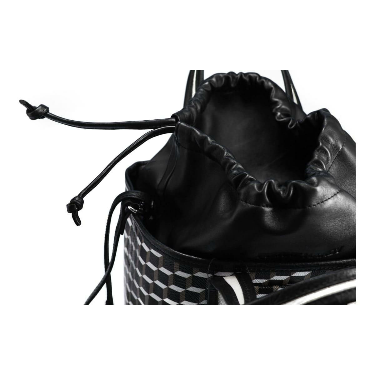  ピエール アルディ ミニアーチトートバッグ ブラック/ホワイト/ブラック PIERRE HARDY ppv05zfa25cvgcf