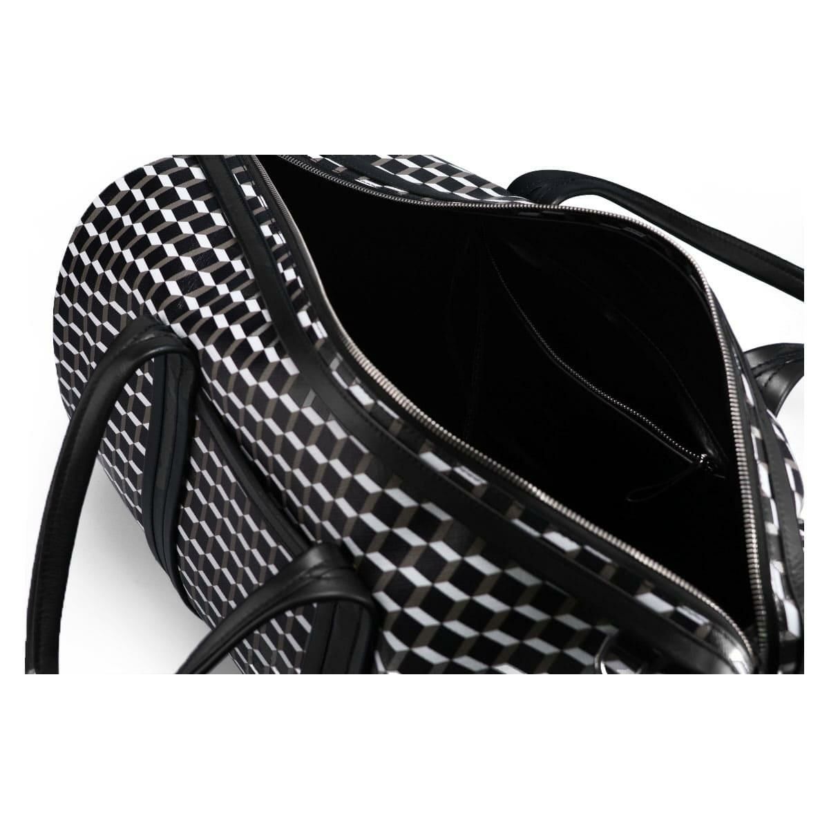 ピエール アルディ キャブトラベルバッグ ブラック/ホワイト/ブラック PIERRE HARDY padv07fa25cvccf