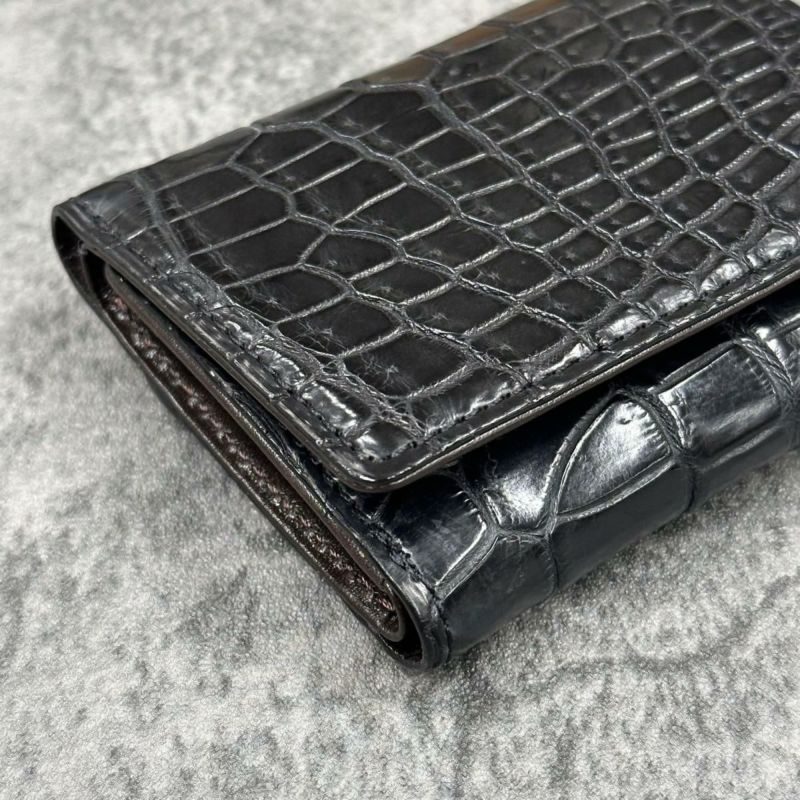 クアトロガッティ クロコダイル ミニ財布(三つ折り財布) ブラック 国産(日本製) Quattro Gatti 8207