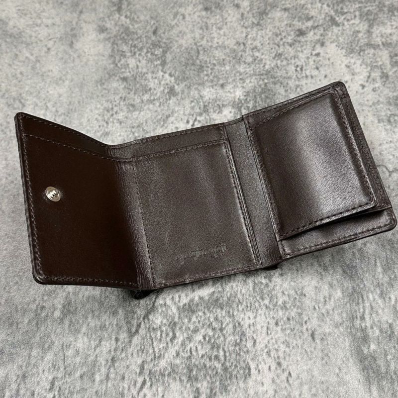 クアトロガッティ クロコダイル ミニ財布(三つ折り財布) ブラック 国産(日本製) Quattro Gatti 8207
