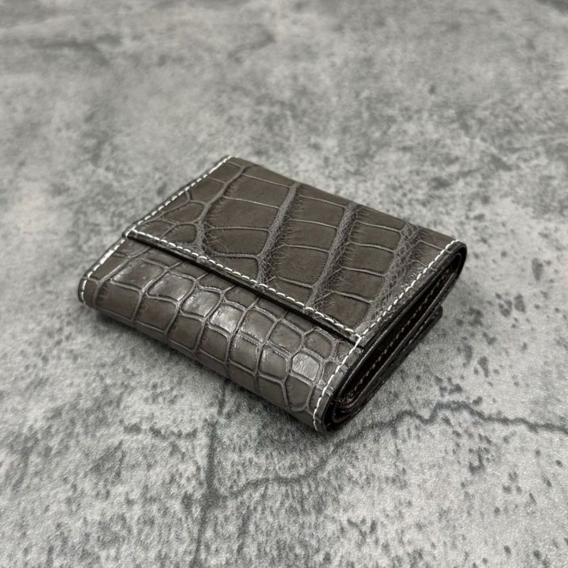 クアトロガッティ 財布 クロコダイル ミニ財布(三つ折り財布) グレー 国産(日本製) Quattro Gatti 8207