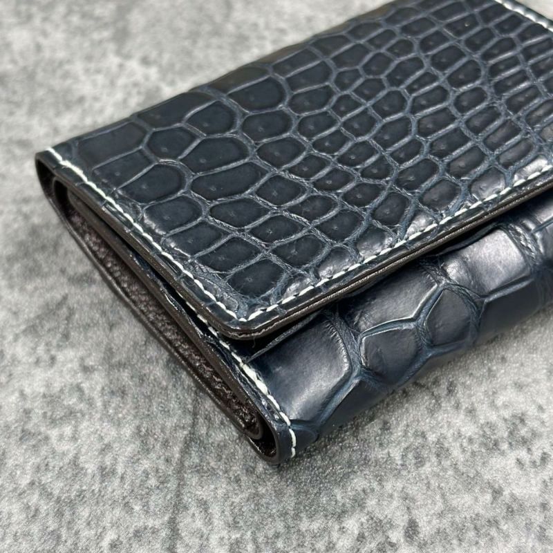 クアトロガッティ 財布 クロコダイル ミニ財布(三つ折り財布) ネイビー 国産(日本製) Quattro Gatti 8207