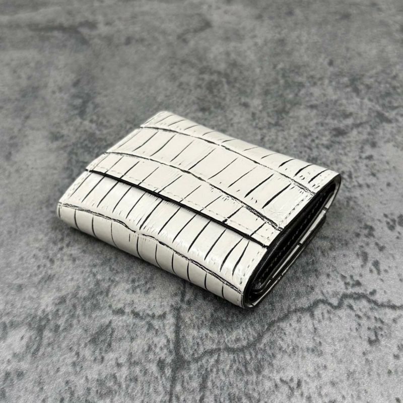 クアトロガッティ 財布 クロコダイル ミニ財布(三つ折り財布) バニラ 国産(日本製) Quattro Gatti 8207