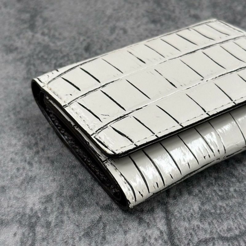 クアトロガッティ 財布 クロコダイル ミニ財布(三つ折り財布) バニラ 国産(日本製) Quattro Gatti 8207