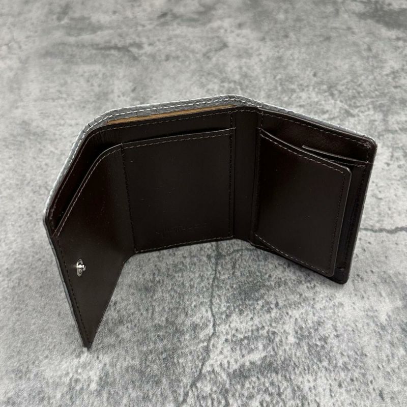 クアトロガッティ 財布 パイソン ミニ財布(三つ折り財布) グレー 国産(日本製) Quattro Gatti 8208