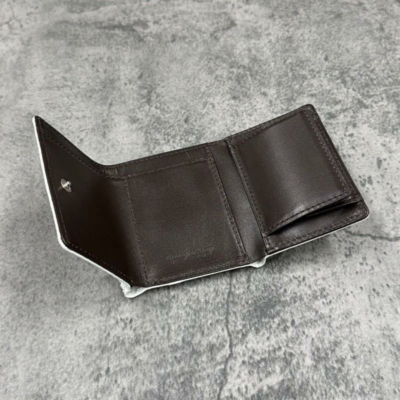 クアトロガッティ 財布 パイソン ミニ財布(三つ折り財布) ホワイト 国産(日本製) Quattro Gatti 8208