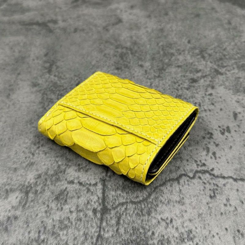 クアトロガッティ 財布 パイソン ミニ財布(三つ折り財布) イエロー 国産(日本製) Quattro Gatti 8208