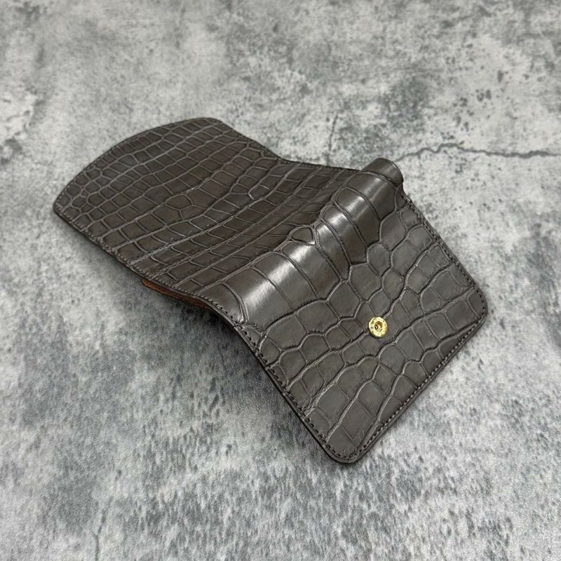 クアトロガッティ 財布 クロコダイル ミニ財布(三つ折り財布) グレー 国産(日本製) Quattro Gatti 8213