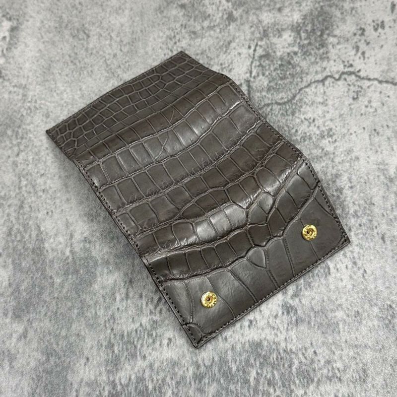 クアトロガッティ 財布 クロコダイル キーケース(4連キーウォレット) グレー 国産(日本製) Quattro Gatti 8215