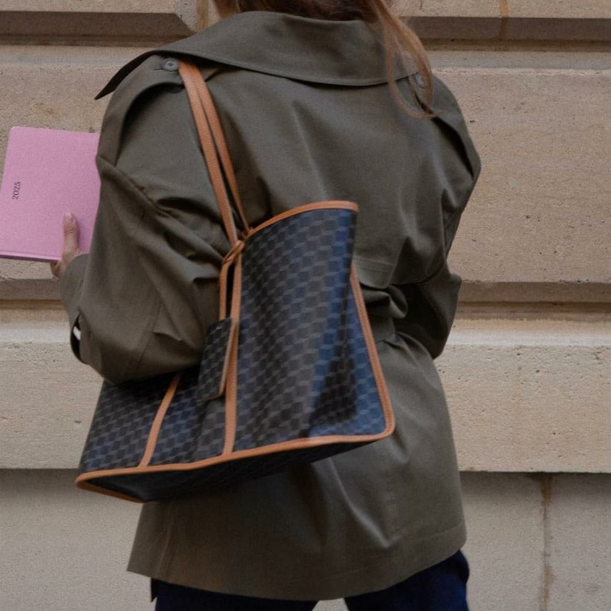 ピエール アルディバッグ キャブトート PIERRE HARDY afv3wa25cvcbcf