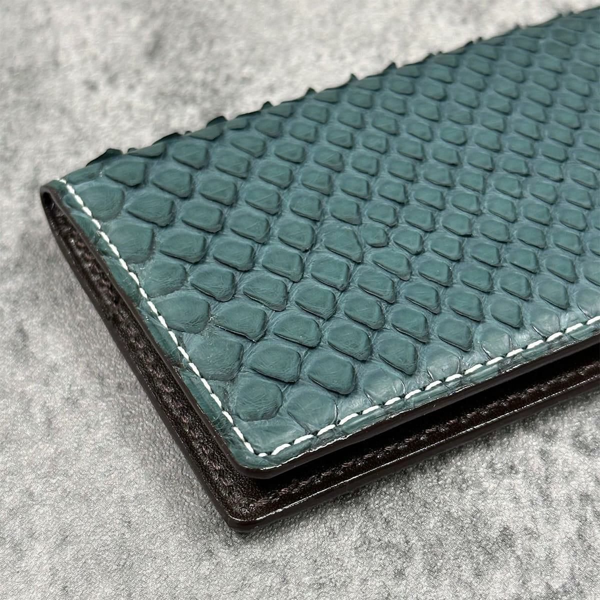 クアトロガッティ パイソン カード入れ (名刺入れ) グリーン 国産(日本製) Quattro Gatti 8210　2