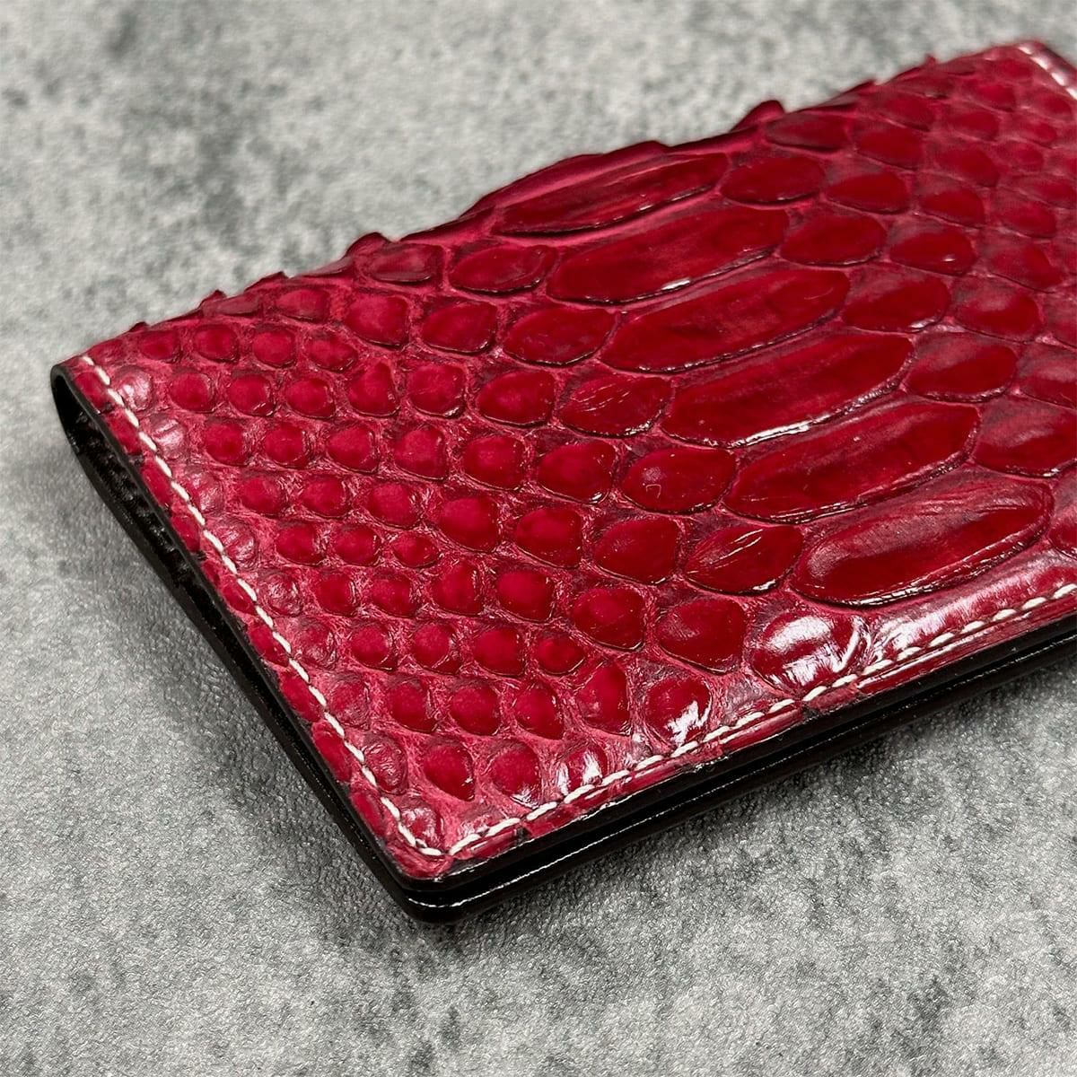  クアトロガッティ パイソン カード入れ (名刺入れ) グロスレッド 国産(日本製) Quattro Gatti 8210　2