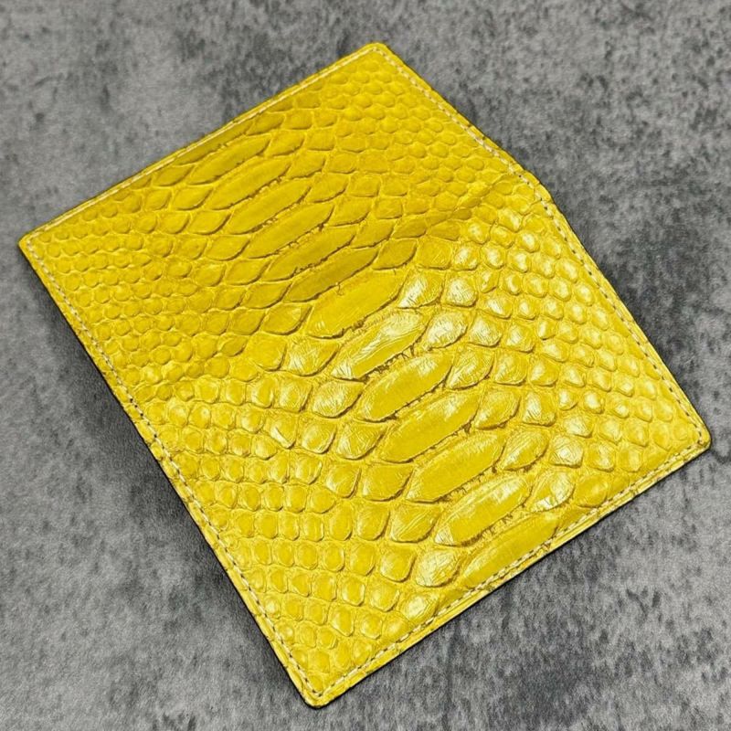 クアトロガッティ パイソン カード入れ (名刺入れ) グロスイエロー 国産(日本製) Quattro Gatti 8210　3