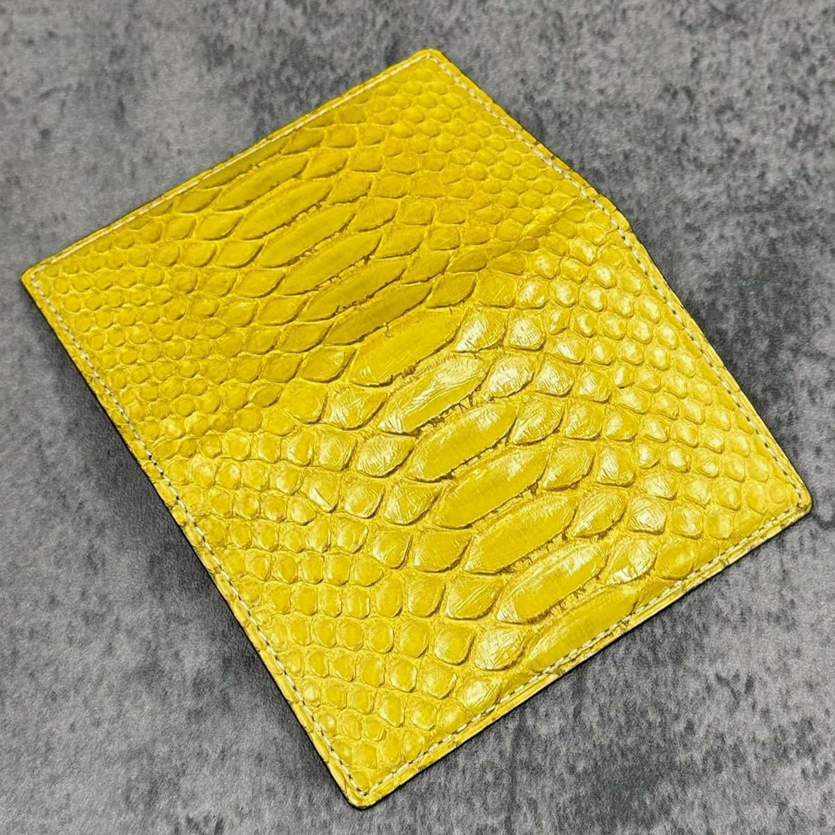 クアトロガッティ パイソン カード入れ (名刺入れ) グロスイエロー 国産(日本製) Quattro Gatti 8210　3