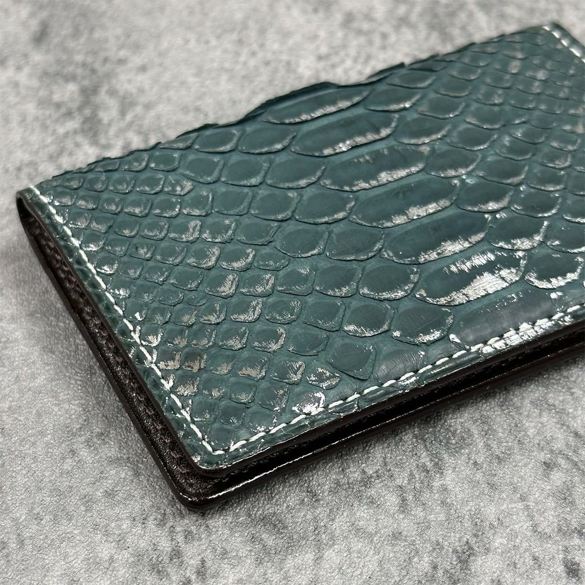  クアトロガッティ パイソン カード入れ (名刺入れ) リーフ/グリーン 国産(日本製) Quattro Gatti 8210　2